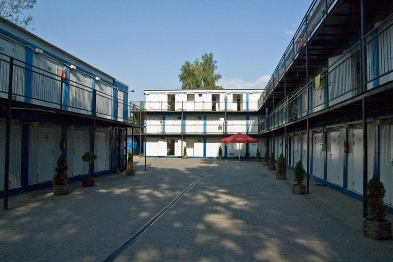 Hostel Metro Warsaw Exterior photo